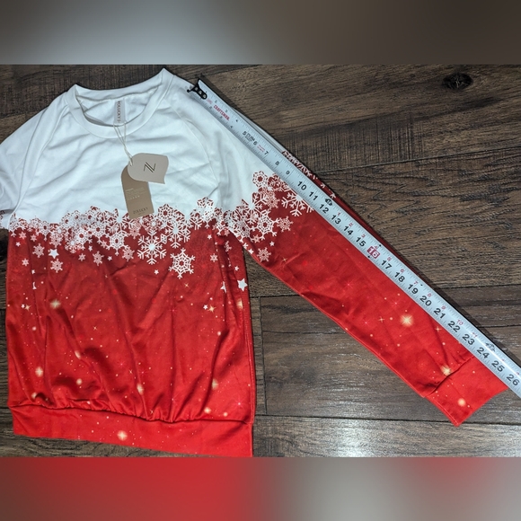 Zolucky Women’s Sweatshirt Christmas Snowflake Stars Red & White Size S NWT - Picture 7 of 16